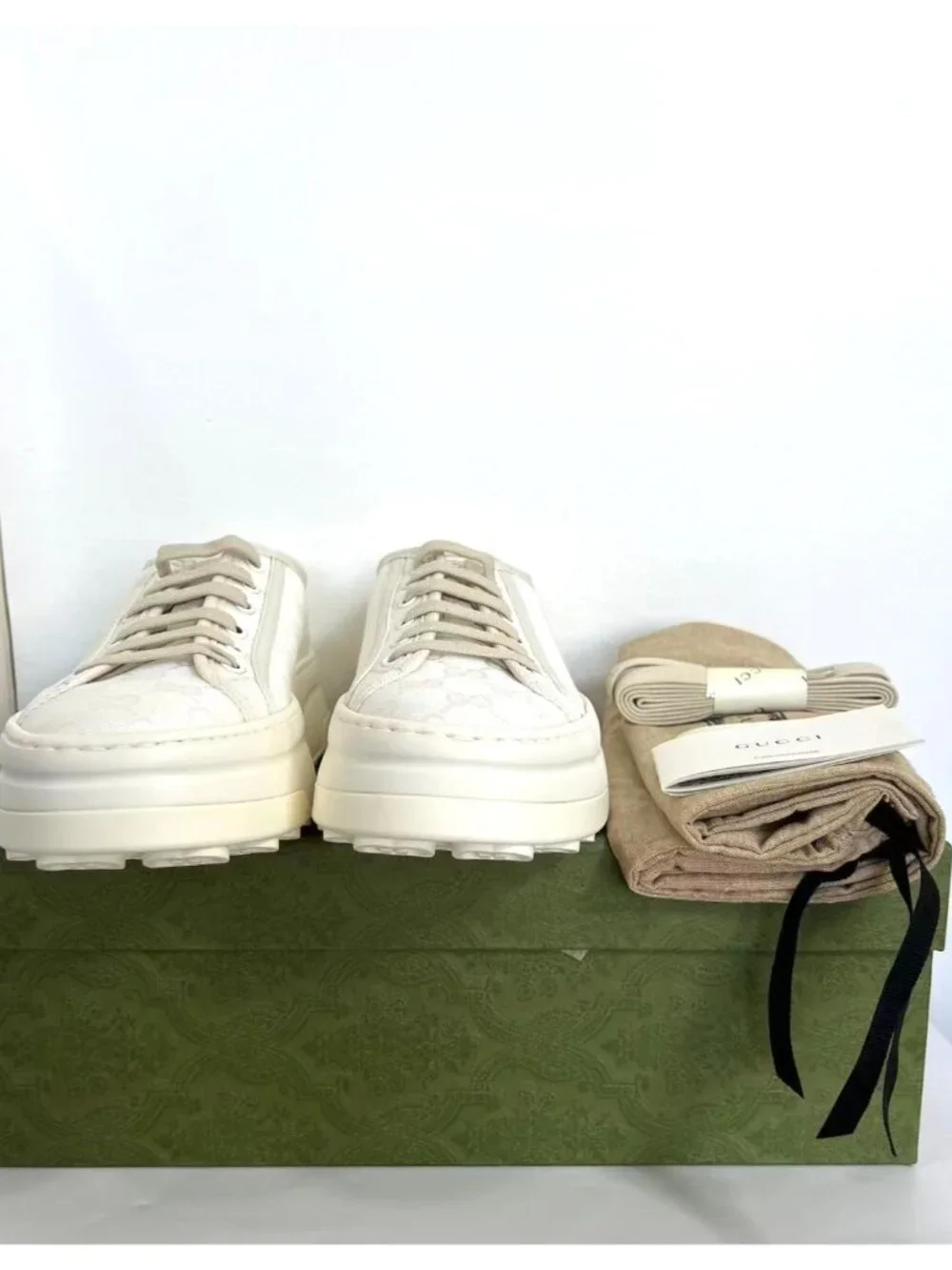 Gucci tennis treck